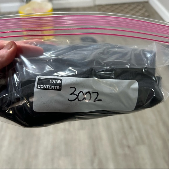 Sophia Louise Studio Black Crewneck Get Bulky Sweatshirt Women’s Size Small - Picture 6 of 6